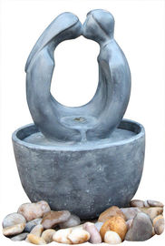 Porcellana Piccola figura astratta fontana nuda della decorazione della colata delle fontane domestiche della pietra delle coppie fornitore